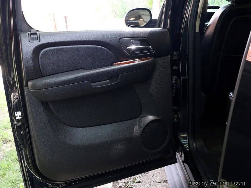 2011 GMC Yukon XL SLT