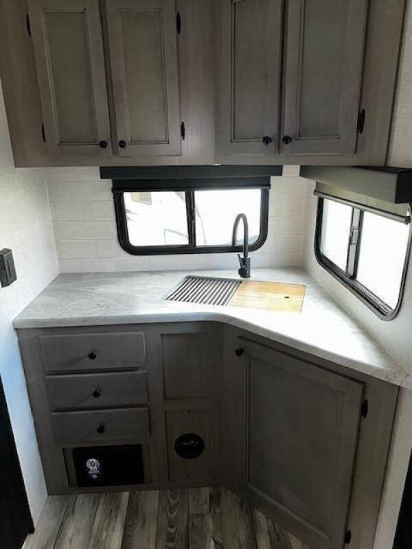 2024 Starcraft RV Super Lite