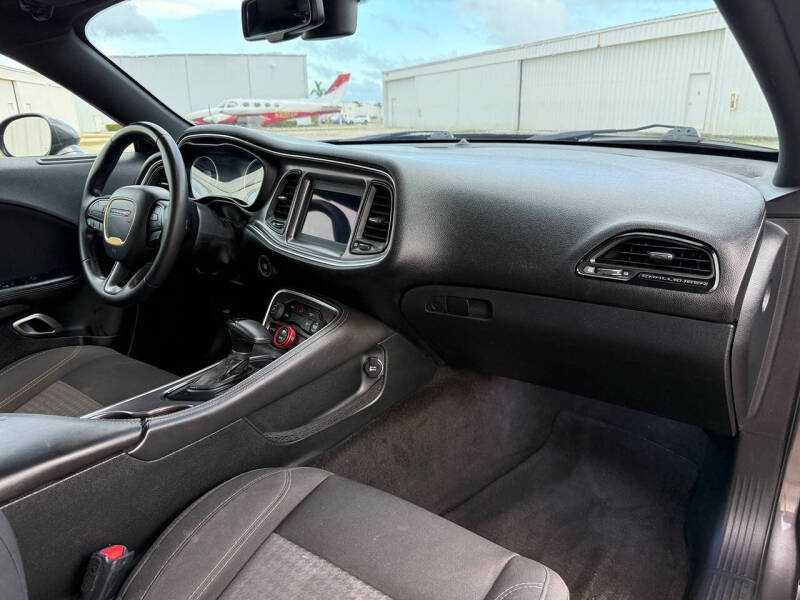 2018 Dodge Challenger SXT