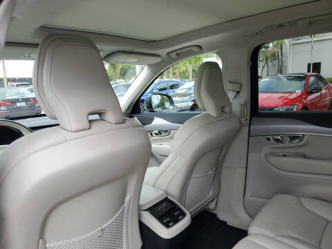 2024 Volvo XC90 B5 Core Bright Theme