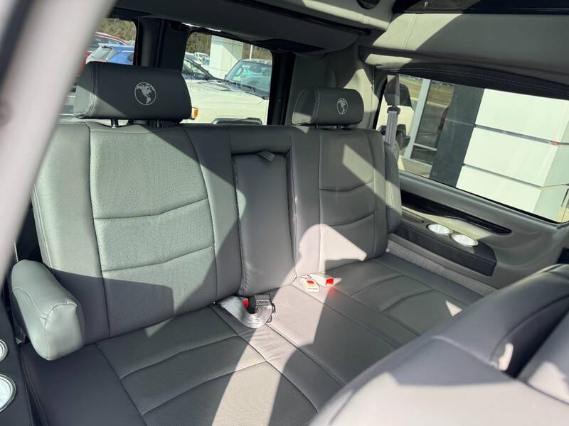 2025 GMC Savana 2500