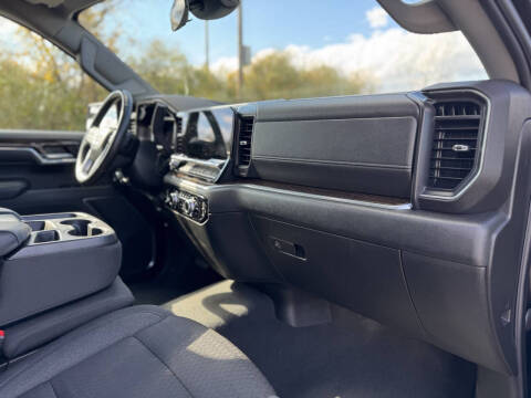 2023 GMC Sierra 1500 SLE