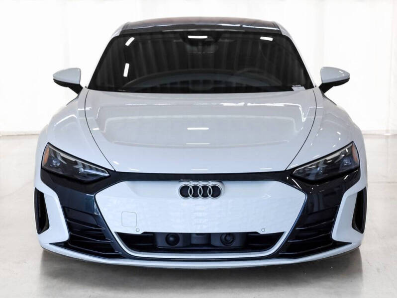 2022 Audi e-tron GT quattro Premium Plus