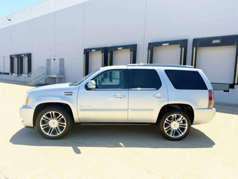 2012 Cadillac Escalade Premium