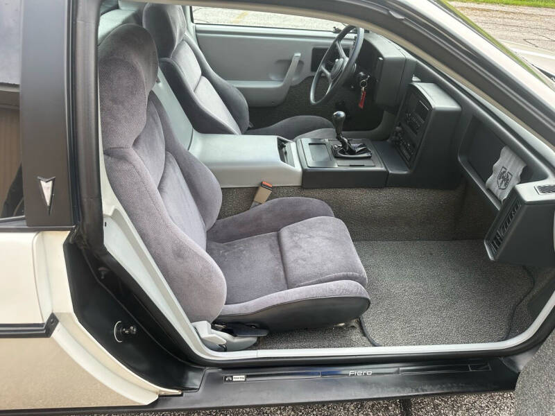 1984 Pontiac Fiero Sport