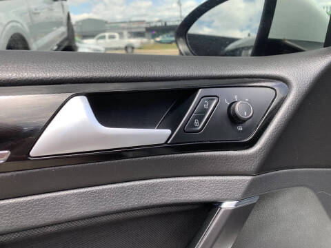 2017 Volkswagen Golf GTI S