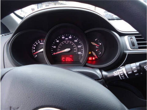 2016 Kia Rio 5-Door LX