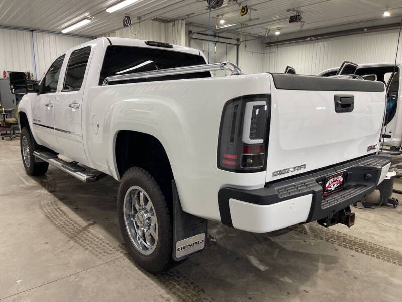 2011 GMC Sierra 2500HD Denali