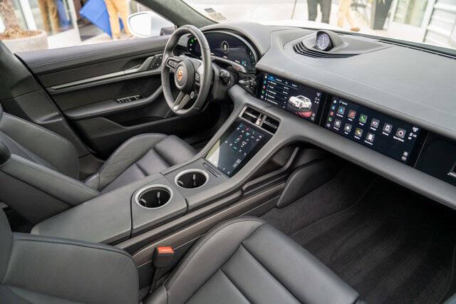 2023 Porsche Taycan 6