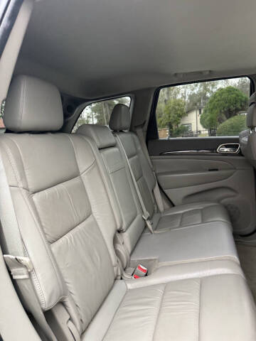 2011 Jeep Grand Cherokee Laredo