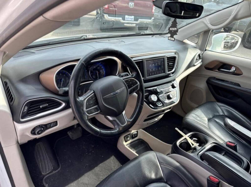 2019 Chrysler Pacifica Touring L