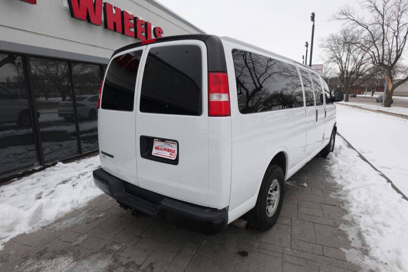 2018 Chevrolet Express LS 3500