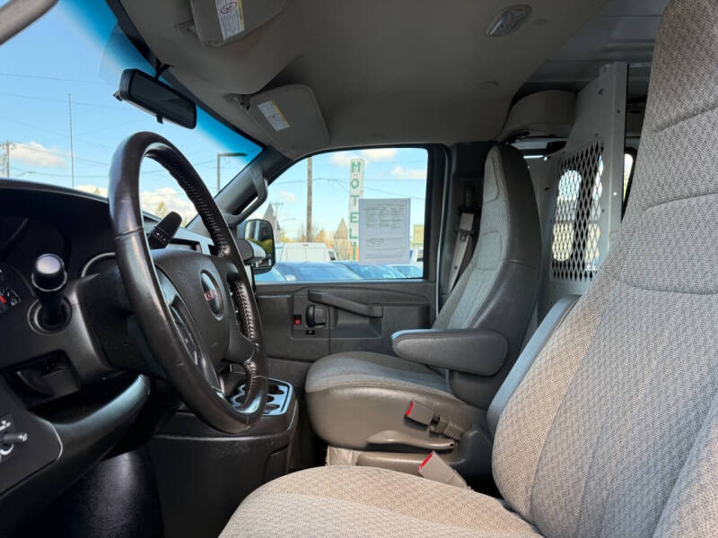 2021 GMC Savana 2500