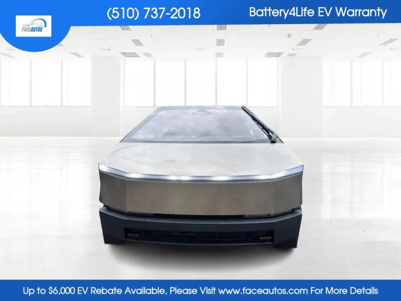 2025 Tesla Cybertruck