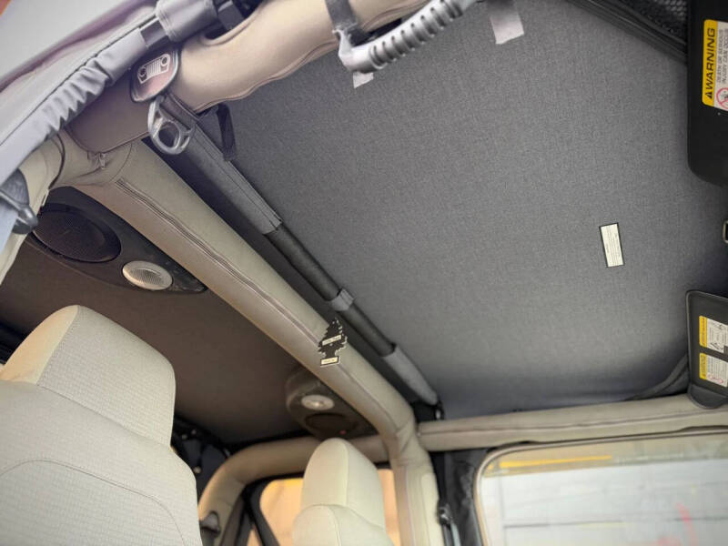2004 Jeep Wrangler Sahara