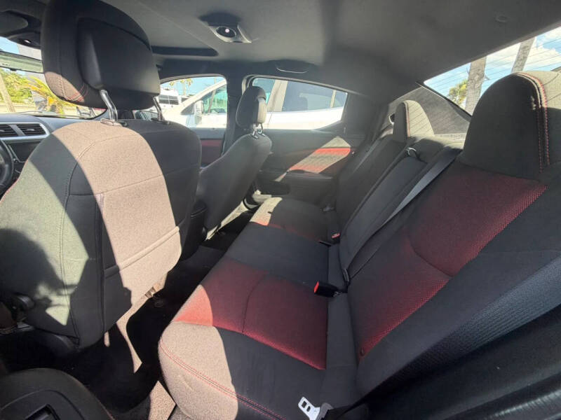2012 Dodge Avenger SXT Plus