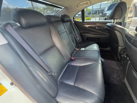 2014 Lexus LS 460