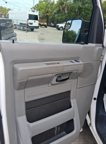 2013 Ford E-Series E-350 SD