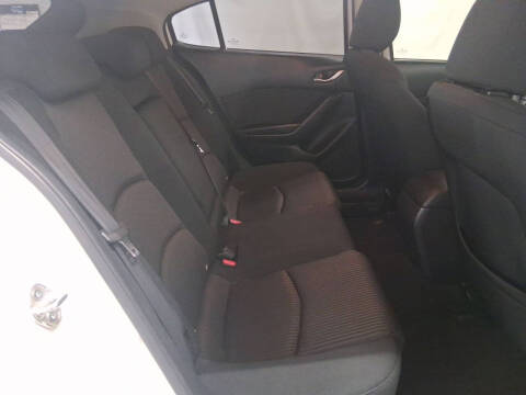 2016 Mazda MAZDA3 i Sport