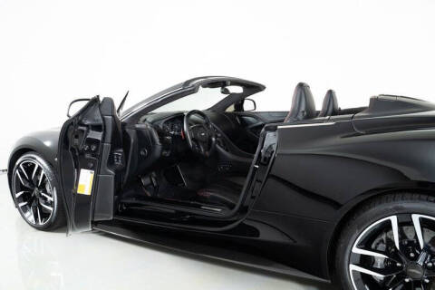 2015 Aston Martin Vanquish Volante