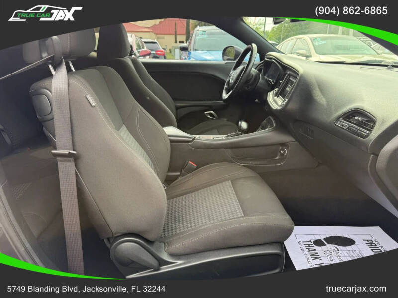 2019 Dodge Challenger SXT