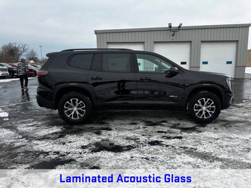 2024 GMC Acadia AT4