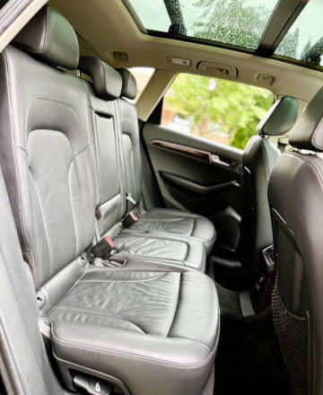 2012 Audi Q5 2.0T quattro Premium