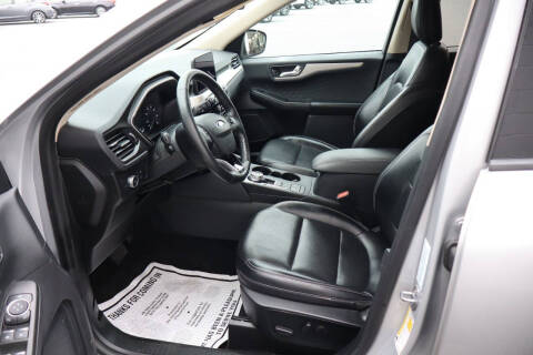 2020 Ford Escape SEL