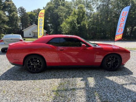 2015 Dodge Challenger SXT Plus