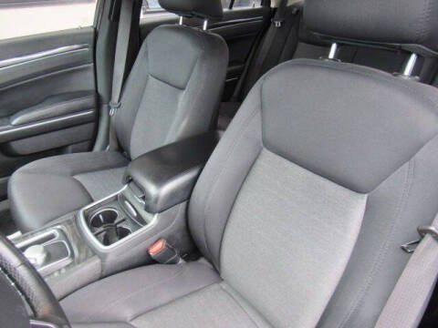 2019 Chrysler 300 Touring