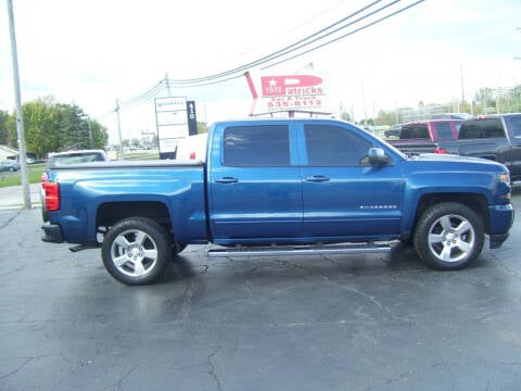 2018 Chevrolet Silverado 1500 for sale at Patricks Car & Truck in Whiteland IN