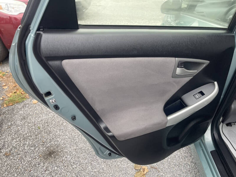 2013 Toyota Prius One