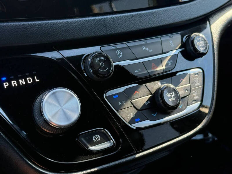 2020 Chrysler Pacifica Touring L 35th Anniversary