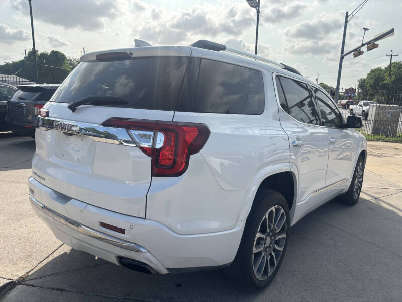 2021 GMC Acadia Denali