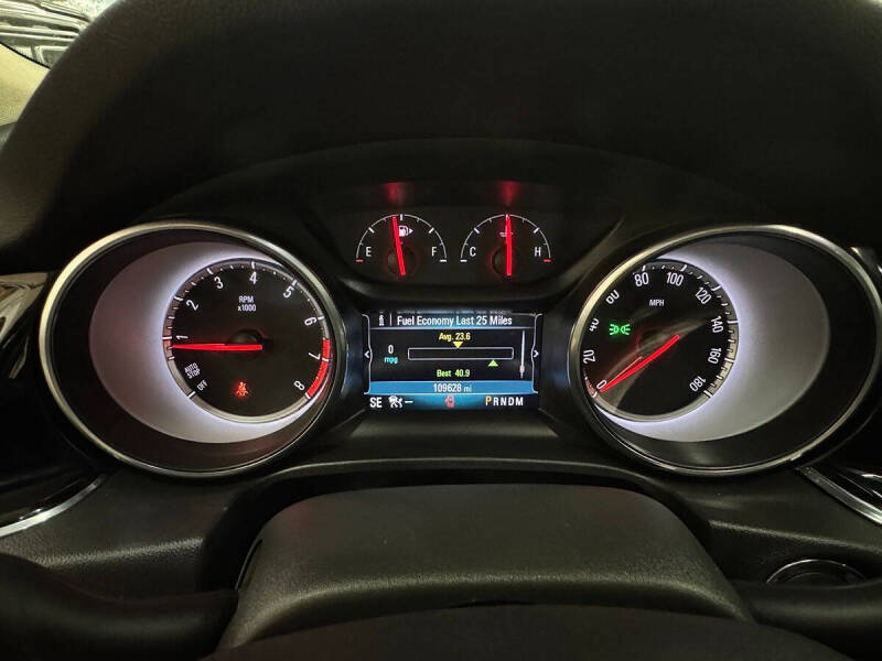 2018 Buick Regal TourX Essence