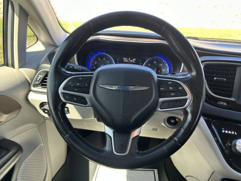 2019 Chrysler Pacifica Touring L
