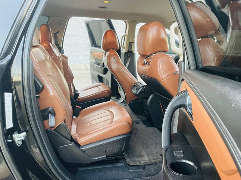 2016 Chevrolet Traverse LTZ