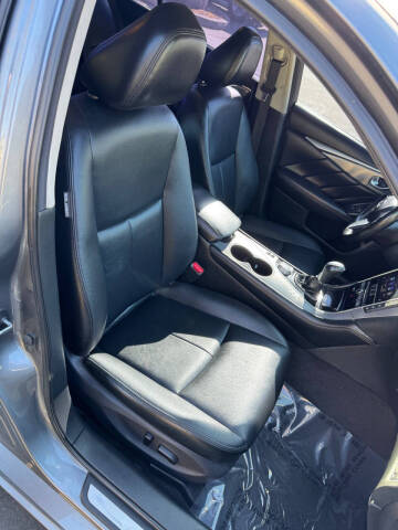 2017 Infiniti Q50 3.0T Signature Edition