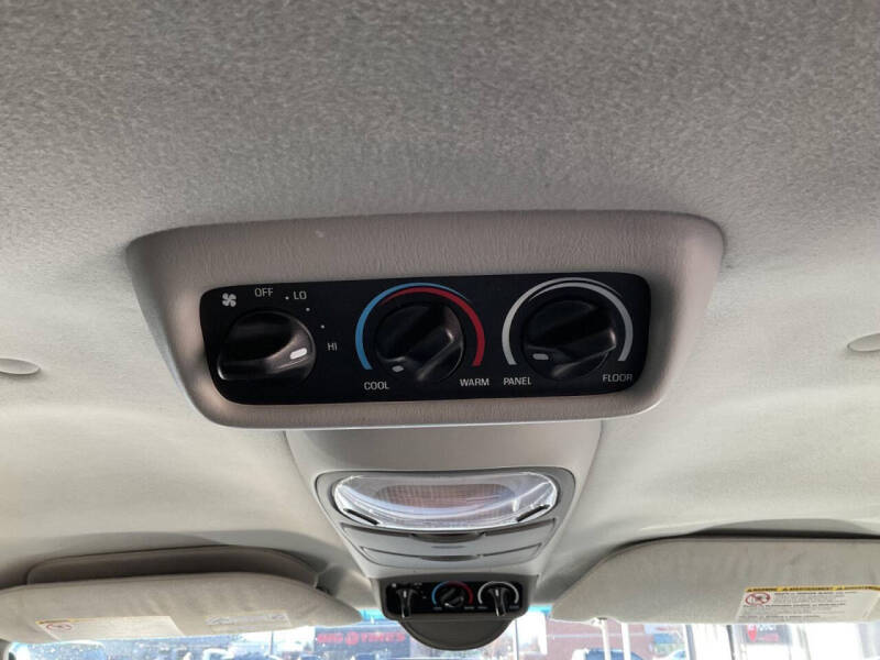 2005 Ford Excursion XLT