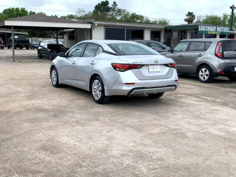 2022 Nissan Sentra S