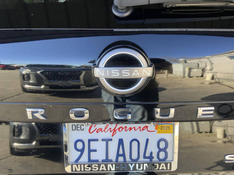 2023 Nissan Rogue SV