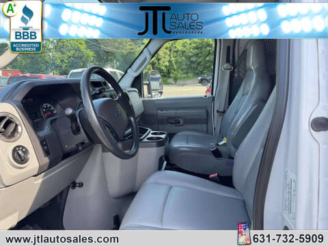 2013 Ford E-Series E-350 SD