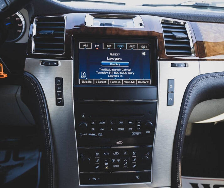 2011 Cadillac Escalade ESV Platinum Edition