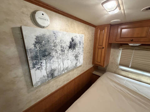 2009 Damon Challenger 376