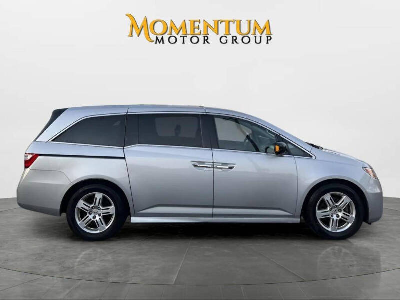 2013 Honda Odyssey Touring Elite's photo