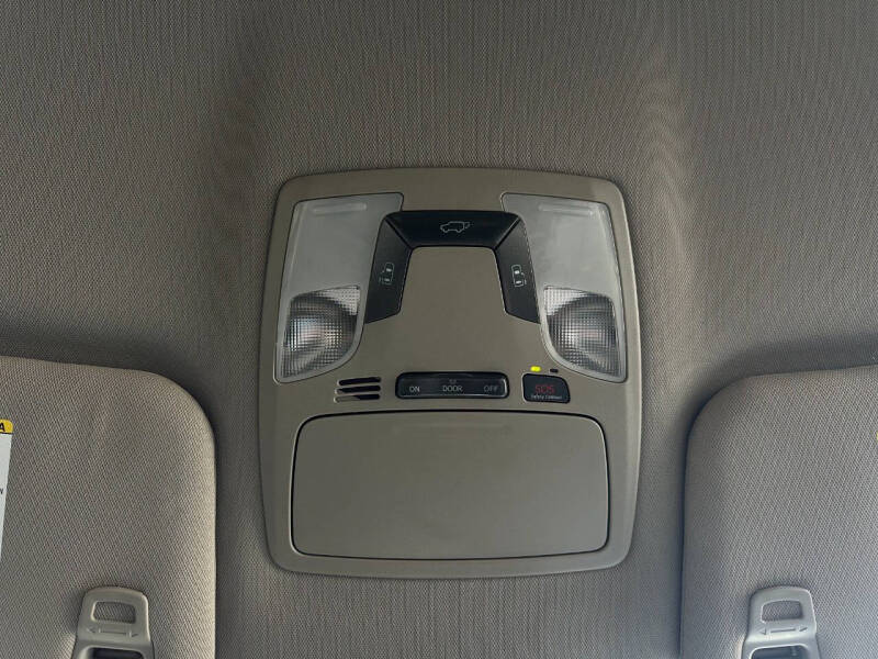 2020 Toyota Sienna LE Mobility 7-Passenger