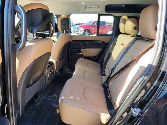 2026 Land Rover Defender 110 P300 S