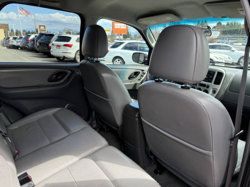 2005 Ford Escape XLT
