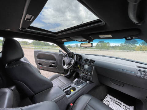 2014 Dodge Challenger R/T Plus