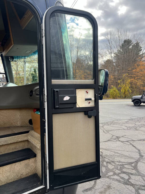 2005 Freightliner xc37